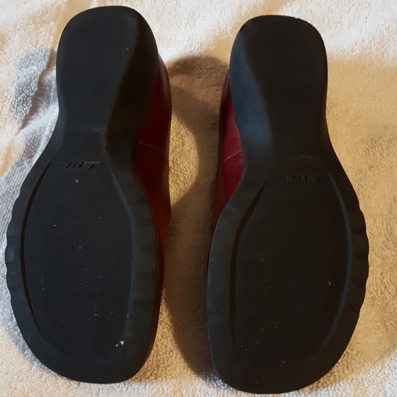 STEVE MADDEN SHOES - Picture 3 of 6