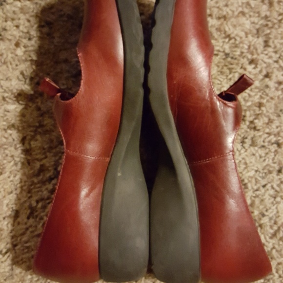 STEVE MADDEN SHOES - Picture 5 of 6