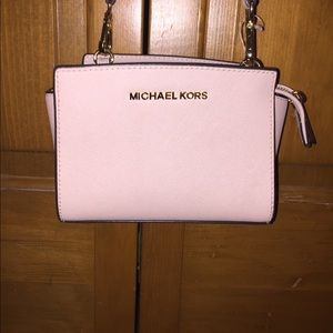 Michael Kors cross body
