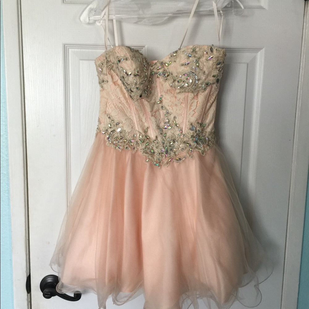 Short sequence strapless prom dress in blush