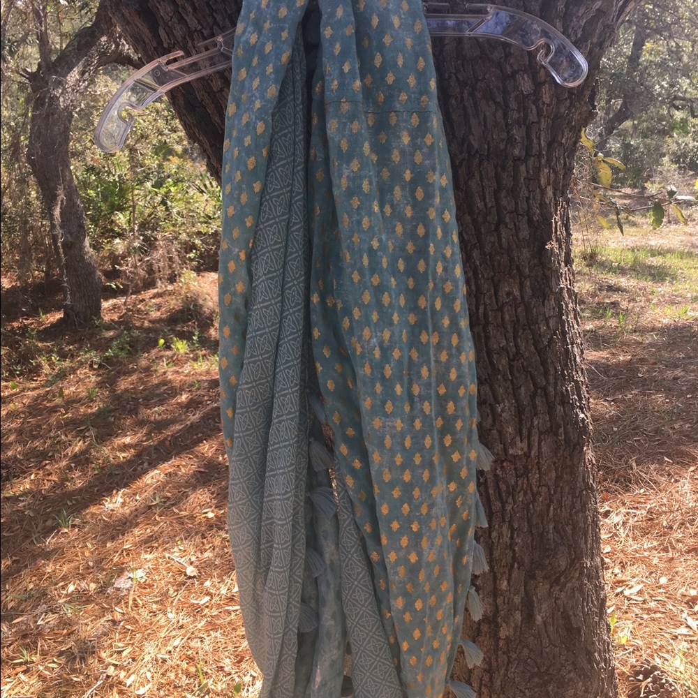 ‼️Final Clearance‼️Anthropologie scarf