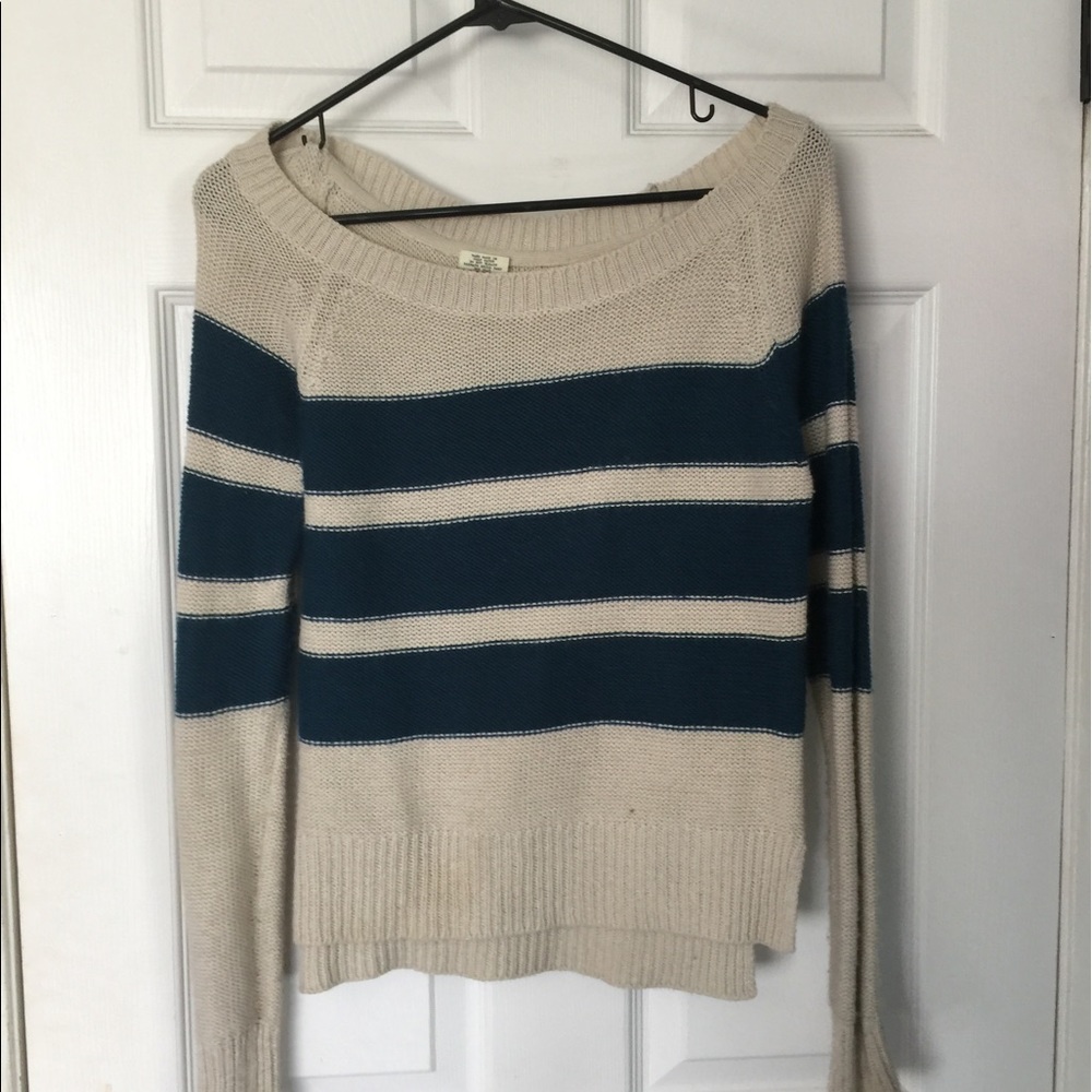 Tillys striped sweater