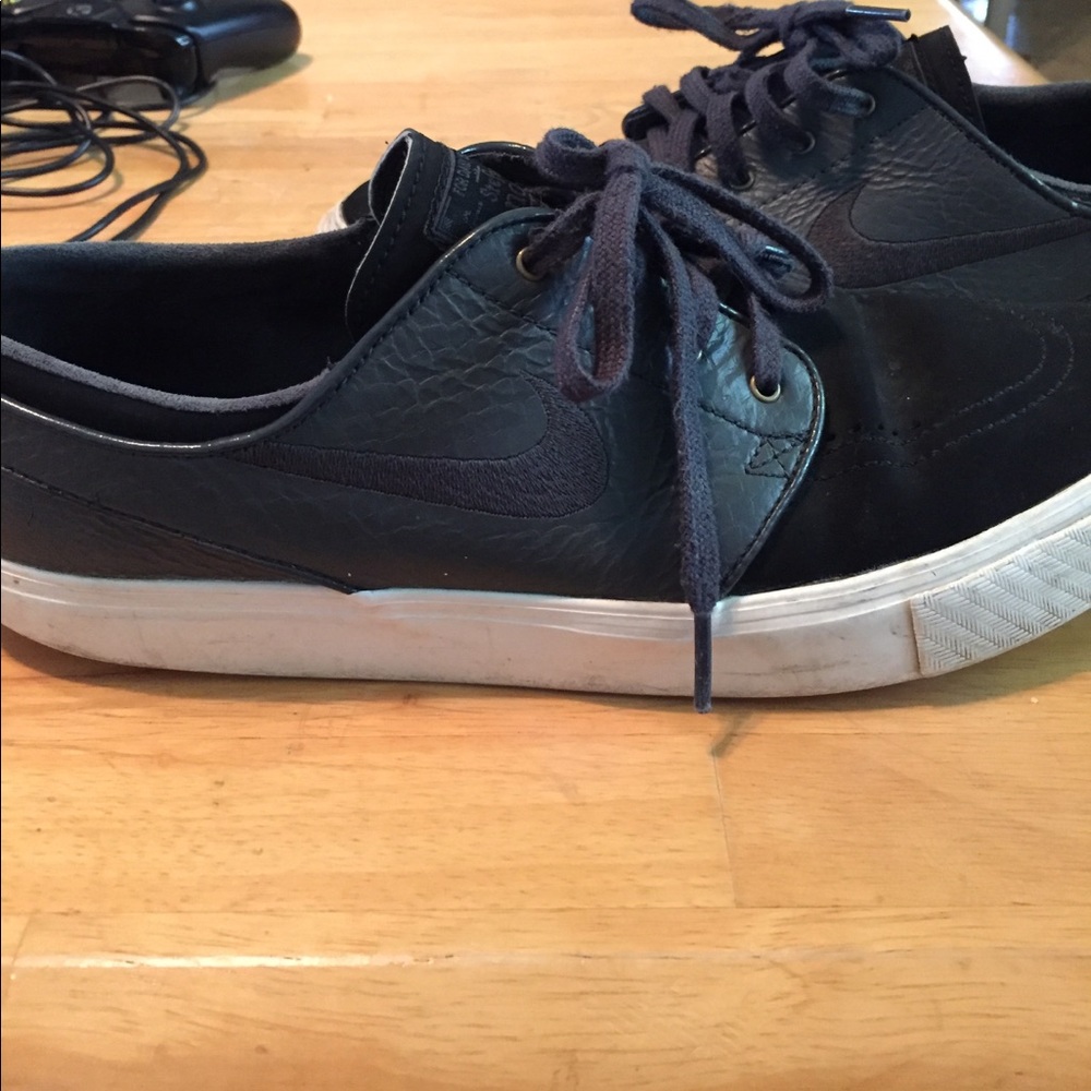 Nike janoski's size 10