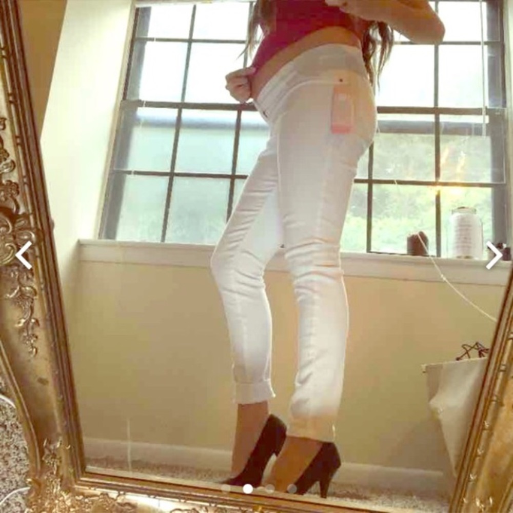 One more pair! Liz Lange Maternity skinny jean.