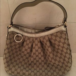 Gucci canvas monogram bag