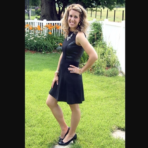 Banana Republic LBD w/ Leather Panels- 2 - Picture 3 of 7