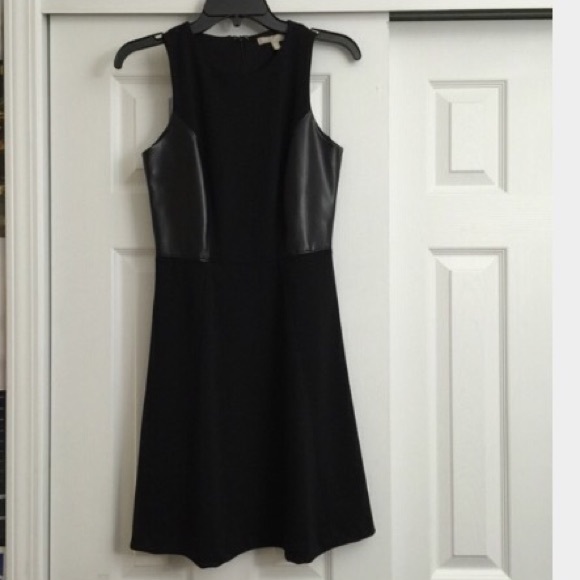 Banana Republic LBD w/ Leather Panels- 2 - Picture 5 of 7