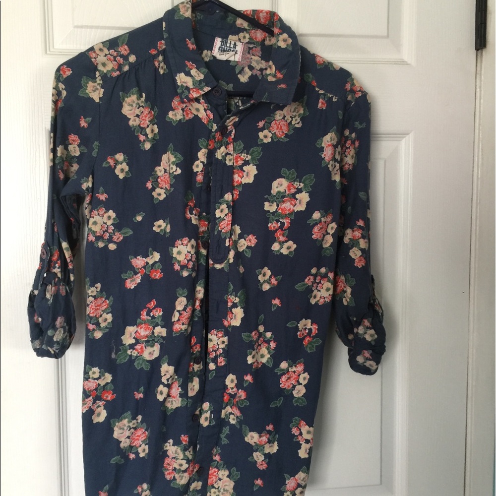 Billabong floral button down