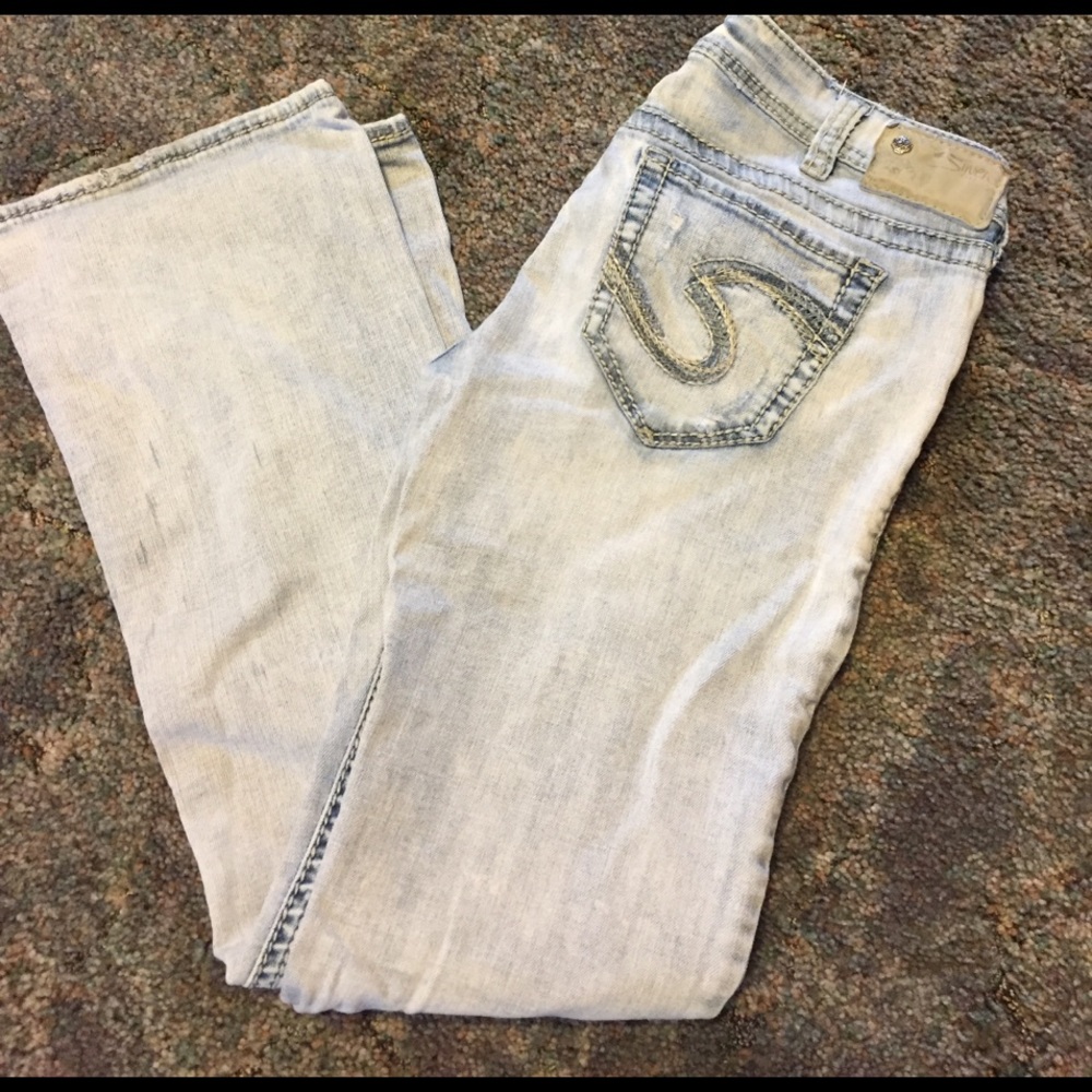 Silver Tuesday lowrise. 30x31. Bootcut&light wash.
