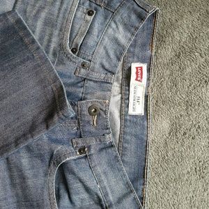 Levis 514