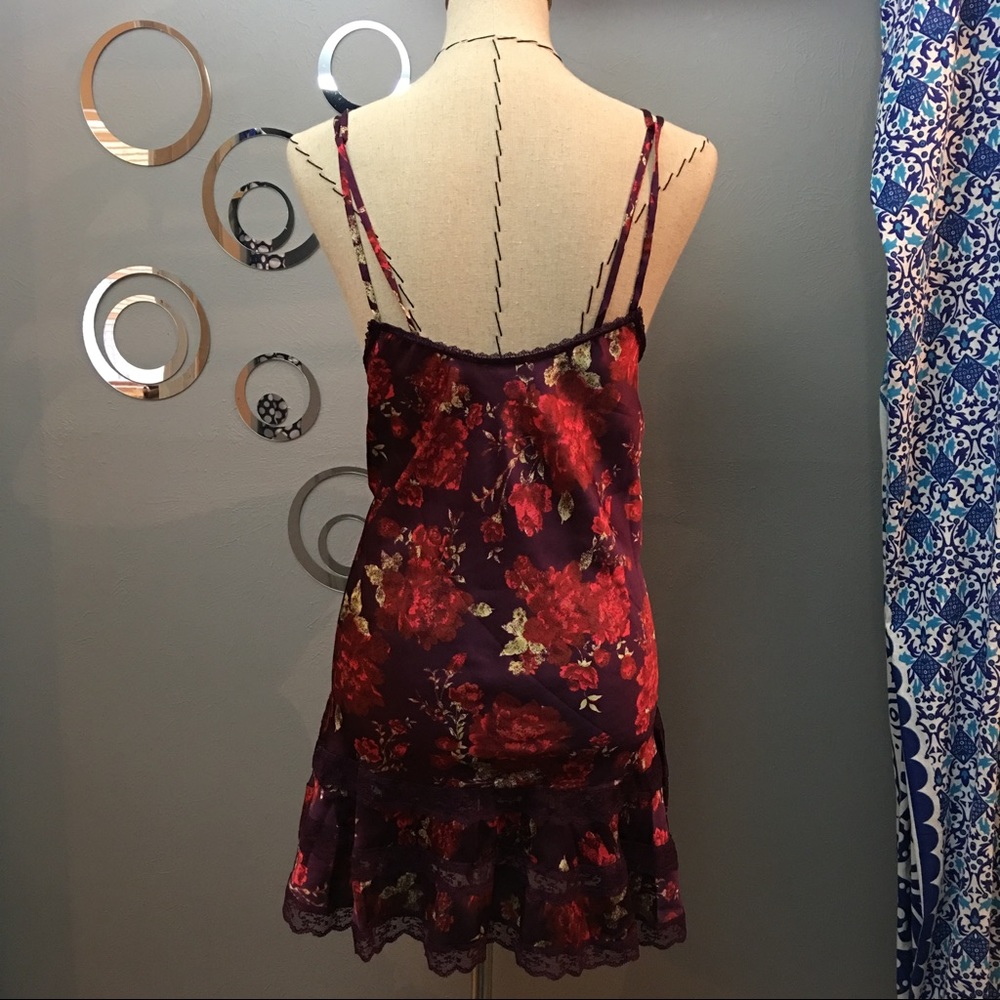 Free People - Picture 2 of 4