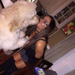 Meet your Posher, Savannah