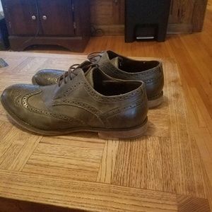Brown gray wing tip men's dress shoes