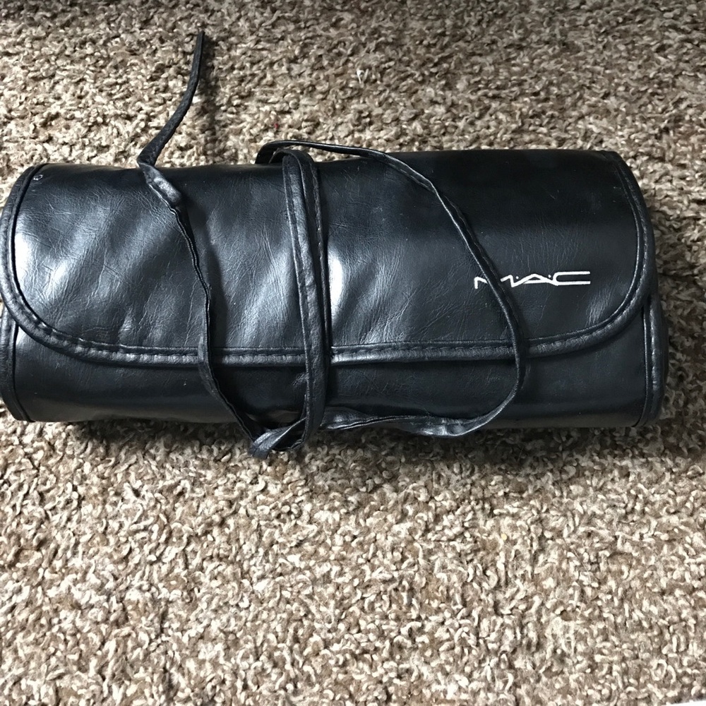 Mac Brush Holder
