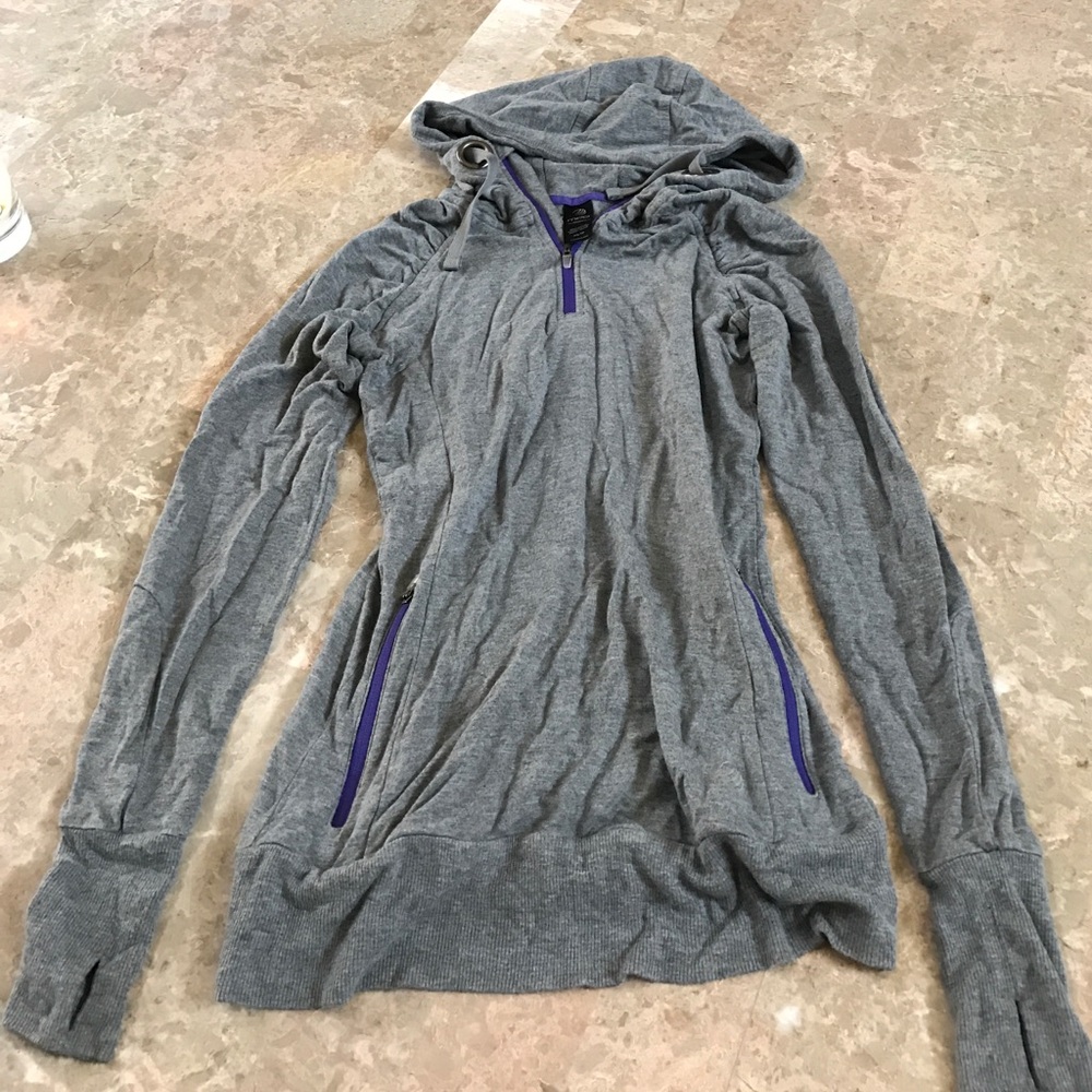 🦄Slim Grey Hoodie🦄