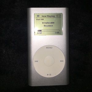 Classic iPod Mini in mint condition!!