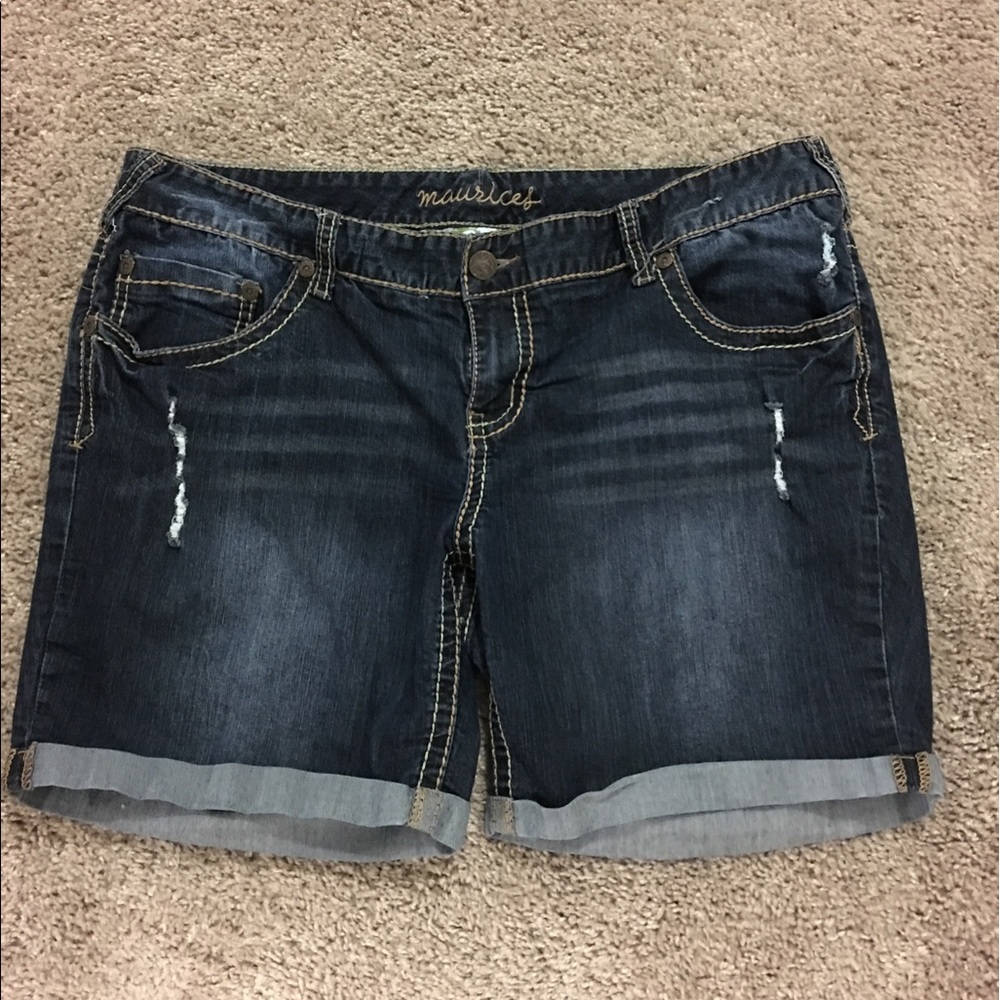Maurices jean shorts size 20
