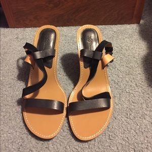 LL Bean Signature black leather strap sandal