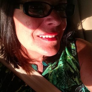 Meet your Posher, Elaine