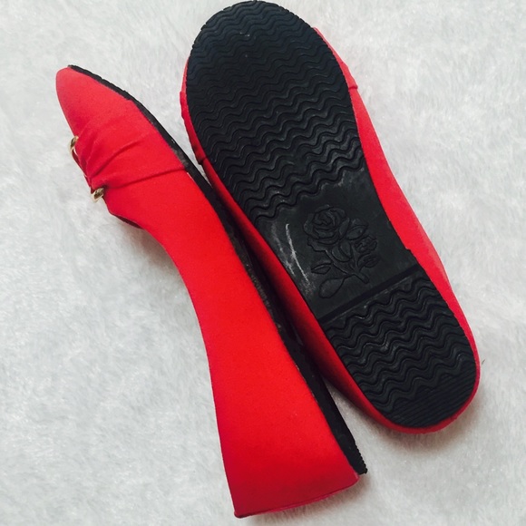 Gorgeous Red shoes - Picture 3 of 4