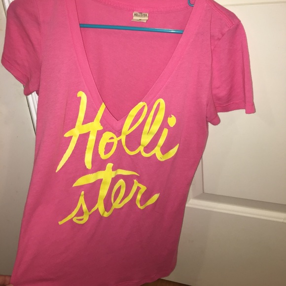 *Final price drop* Hollister t-shirt - Picture 1 of 3