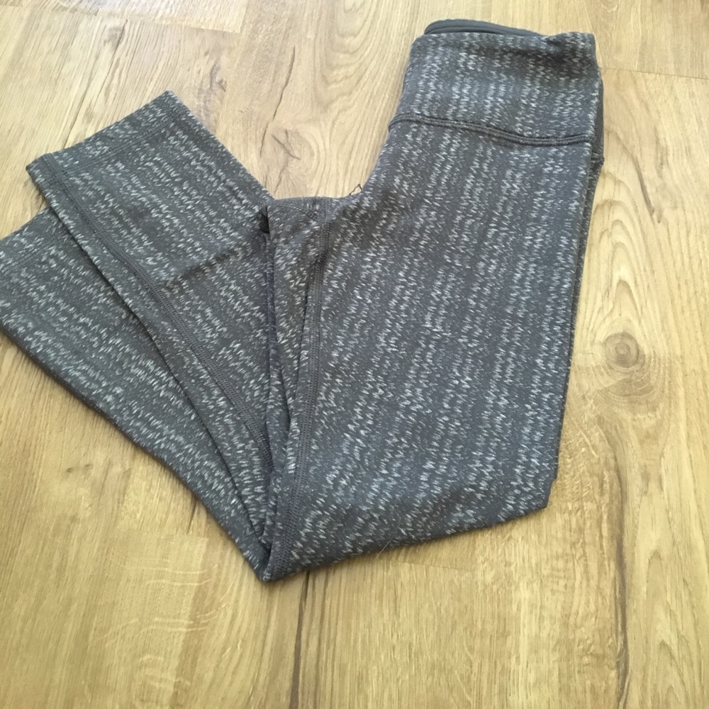 Lululemon yoga pants