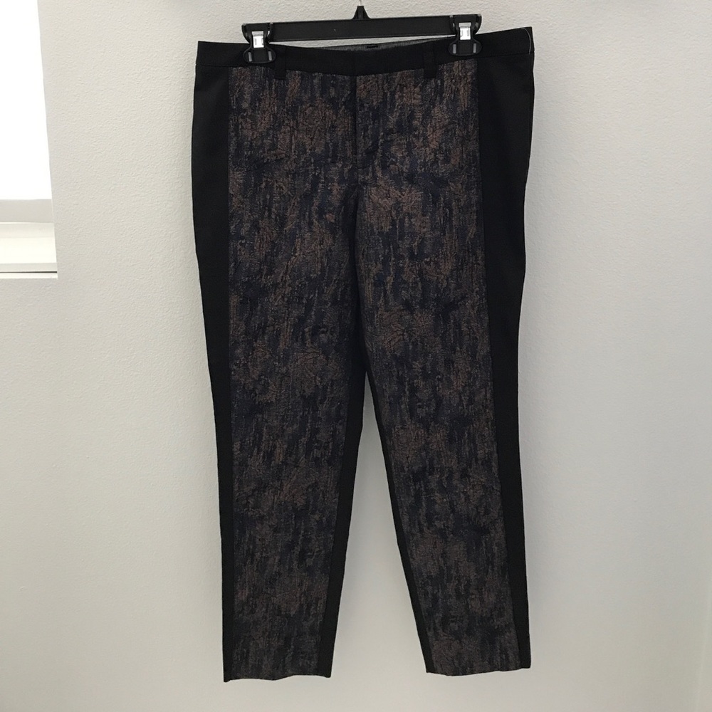 Black with Navy & Gold pattern Capri (NWT )