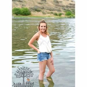 Meet your Posher, Lauren