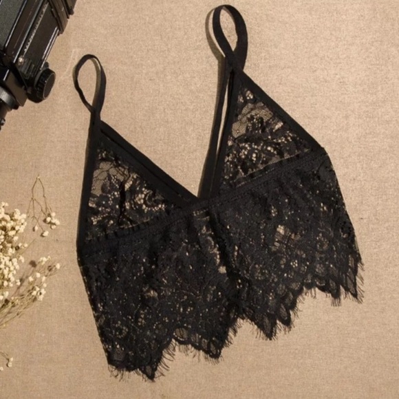 Sale🌺Black Lace Bralette - Picture 5 of 5