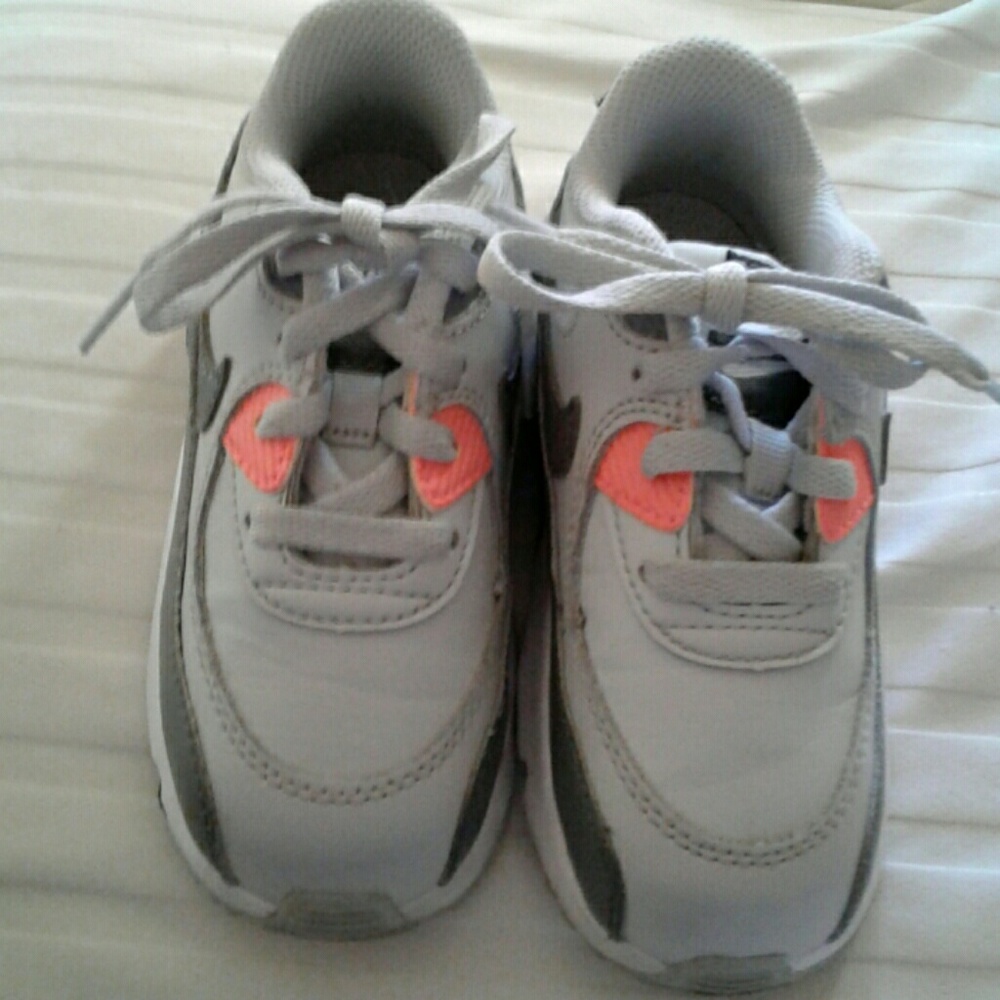 Nike toddler tennis shoes