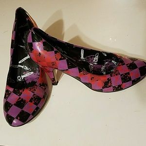 Edgy checked heels with red splatter pattern