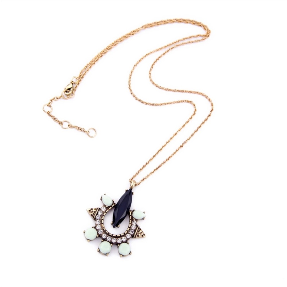 Mint Green Stone Pendant Necklace