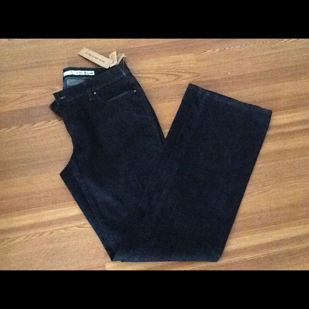 NEW❗️DKNY Jeans