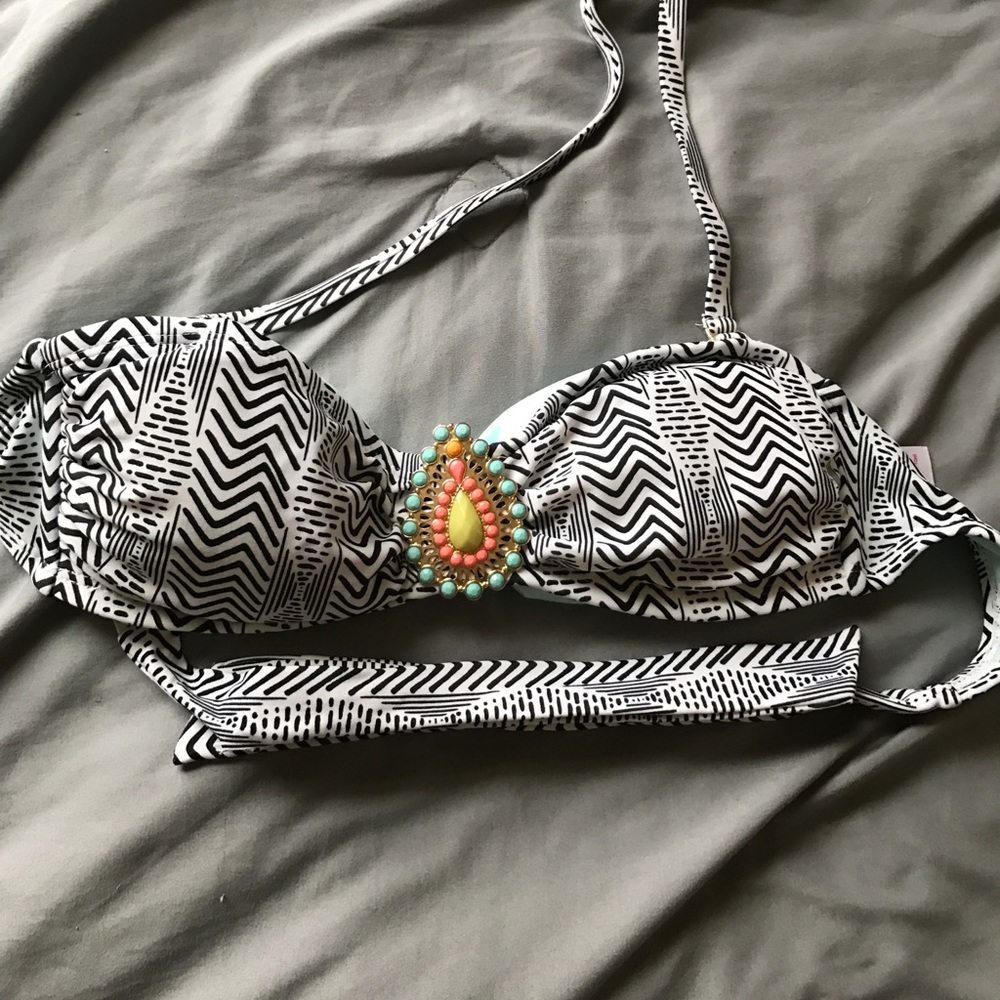 xhilaration Size M Bikini Top