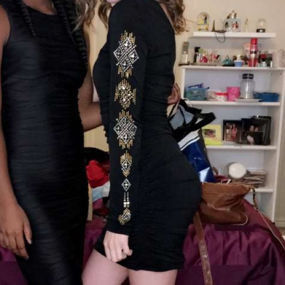 Dress - Picture 2 of 2