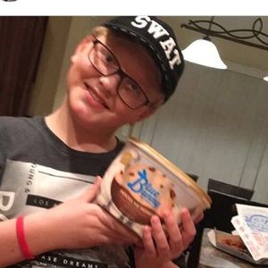 Meet your Posher, Hayden