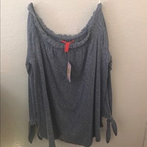 NWT Off the shoulder long sleeve top