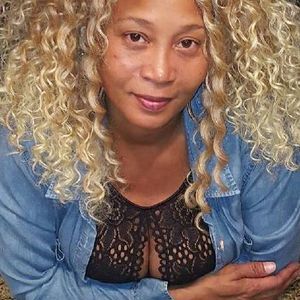 Meet your Posher, Zamora