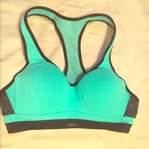 Victoria's Secret Incredible VSX Sports Bra