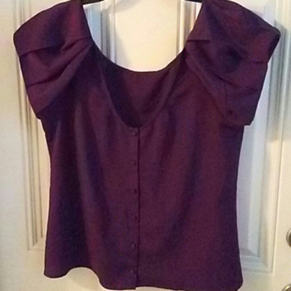 Blouse - Picture 2 of 3