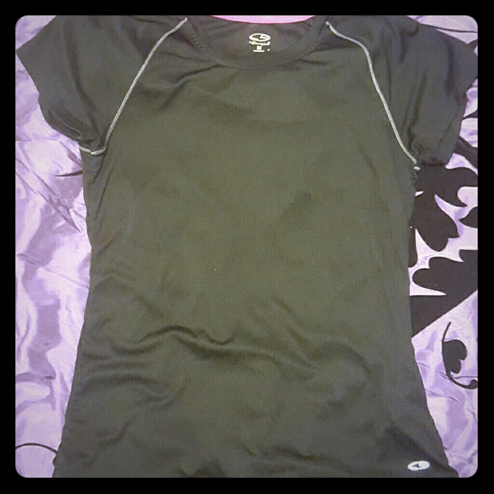 Athletic shirt