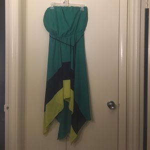 High-low strapless dress!