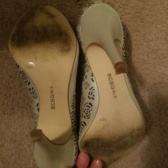 Heels - Picture 2 of 4