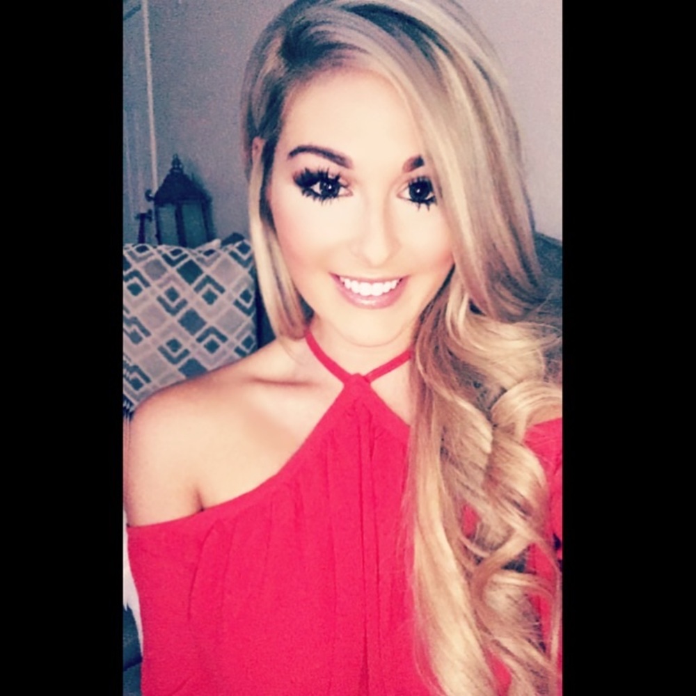 Meet your Posher, Melissa