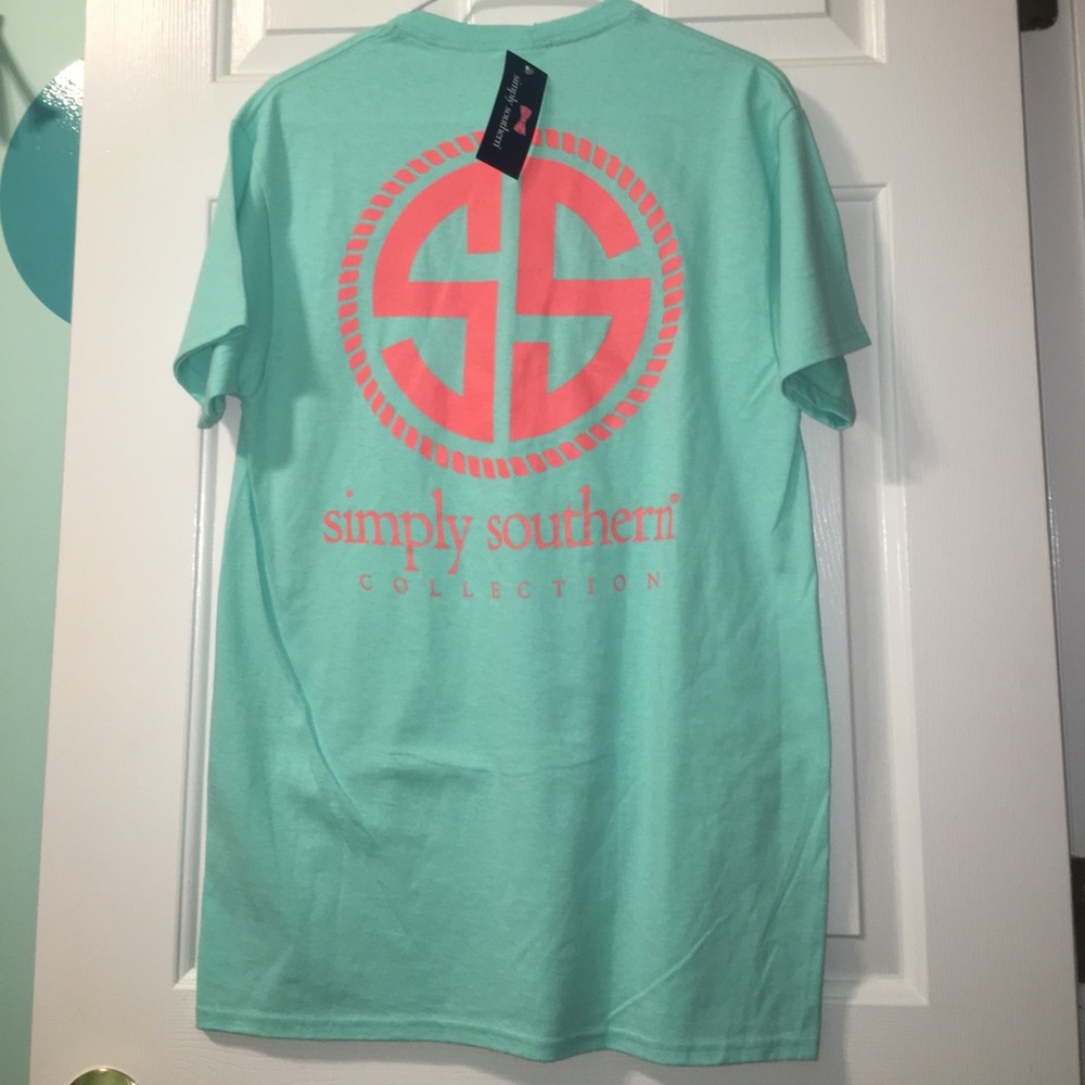 NWT Simply Southern t shirt 💕💕