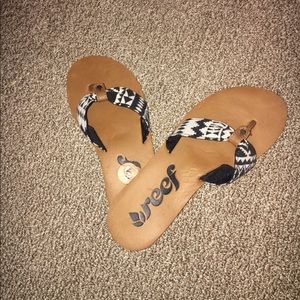 Reef tribal sandals