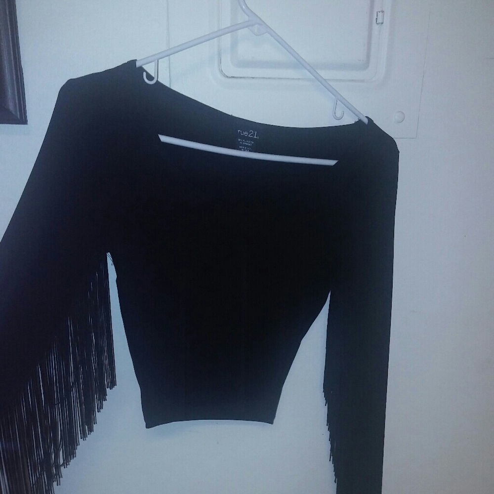 Half shirt silk with fringes on the sleeve