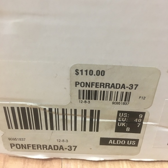 Aldo 6" Tan/Gold Sparkly Heel - Picture 5 of 5