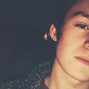 Meet your Posher, Dillon