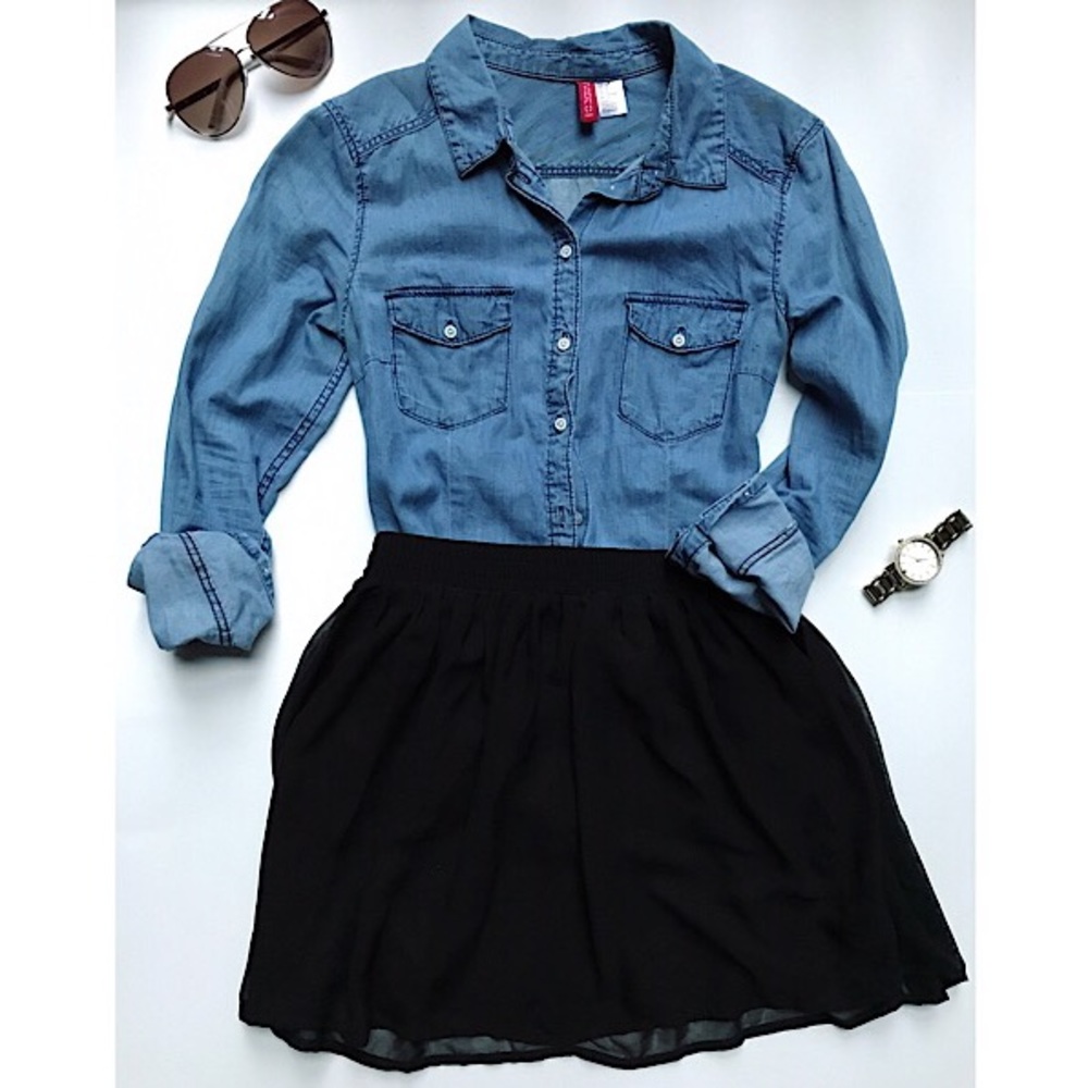 Forever 21 Flowy Black Skater Skirt